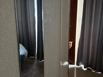 2 Bedroom Flat & Apartment