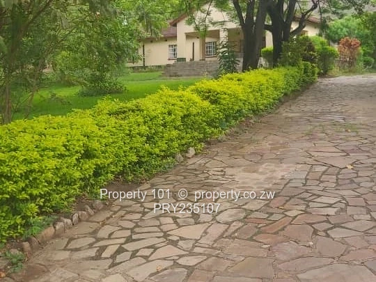 Kariba-Baobab Ridge Gem~ invest in Tranquility 