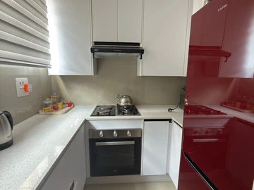 2 Bedroom Flat & Apartment