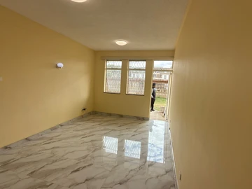 2 Bedroom Flat & Apartment