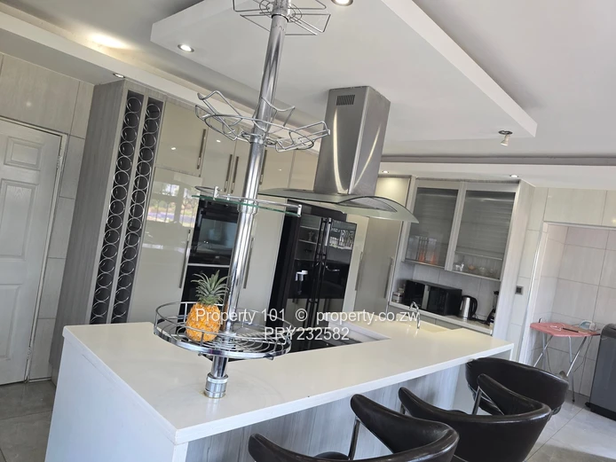 To Rent ~The Grange 5 bedrooms House (furnished @$3000)